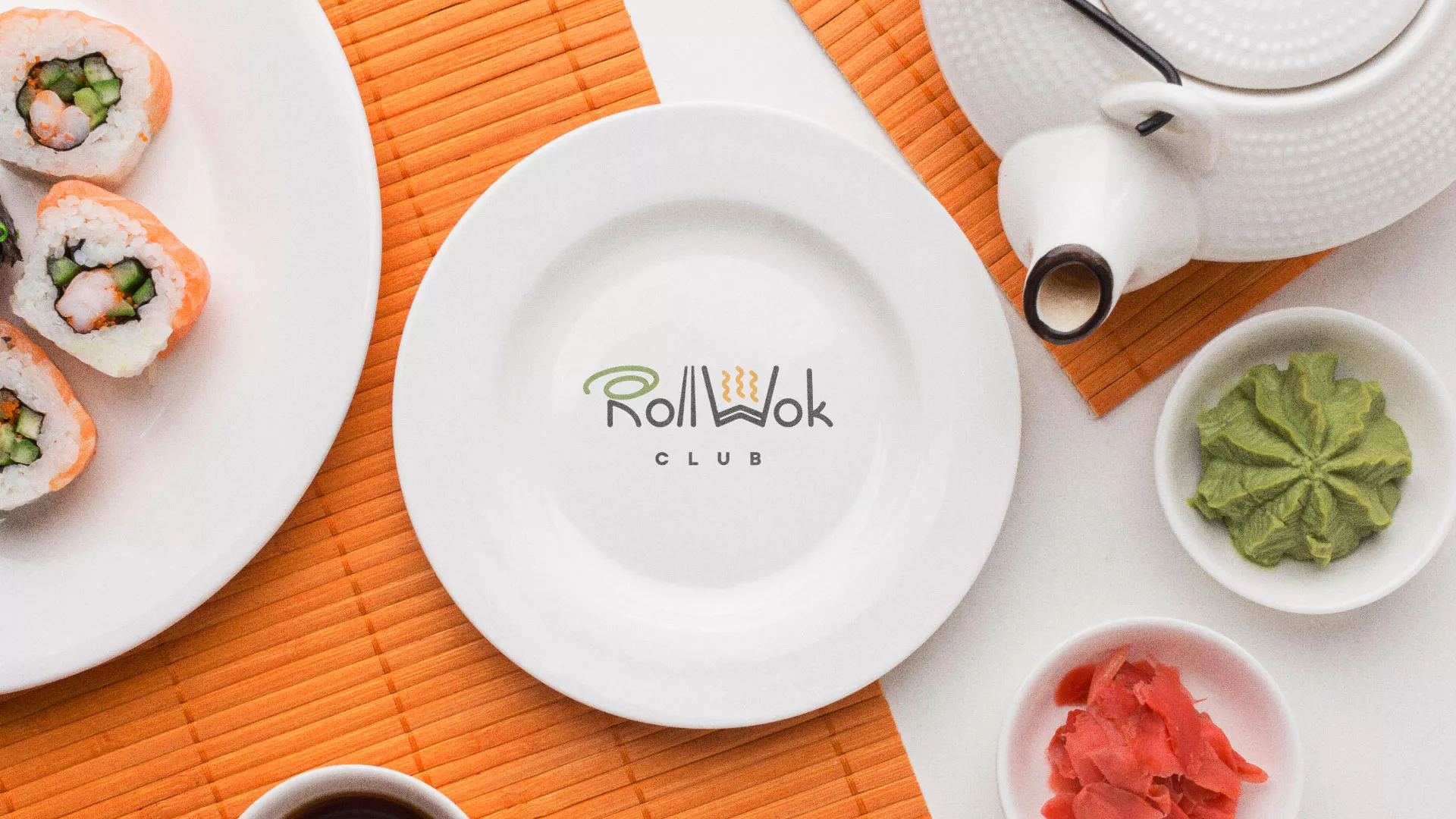 Разработка логотипа и фирменного стиля суши-бара «Roll Wok Club» в Салавате